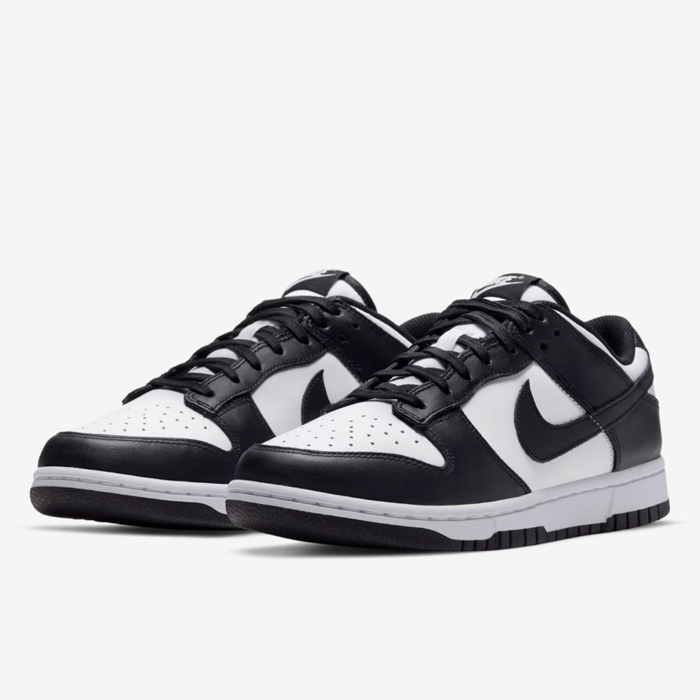 Woman Nike Dunk Low